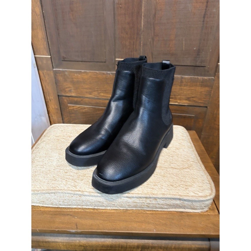 REACTION KENNETH COLE Womens Round Toe Chelsea Size 8